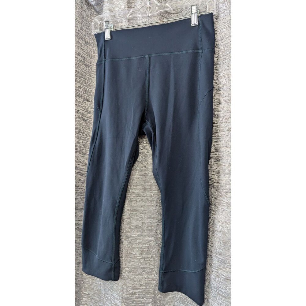 Lululemon Womens Size 8 Navy Blue‎ Wunder Under Crop Legging